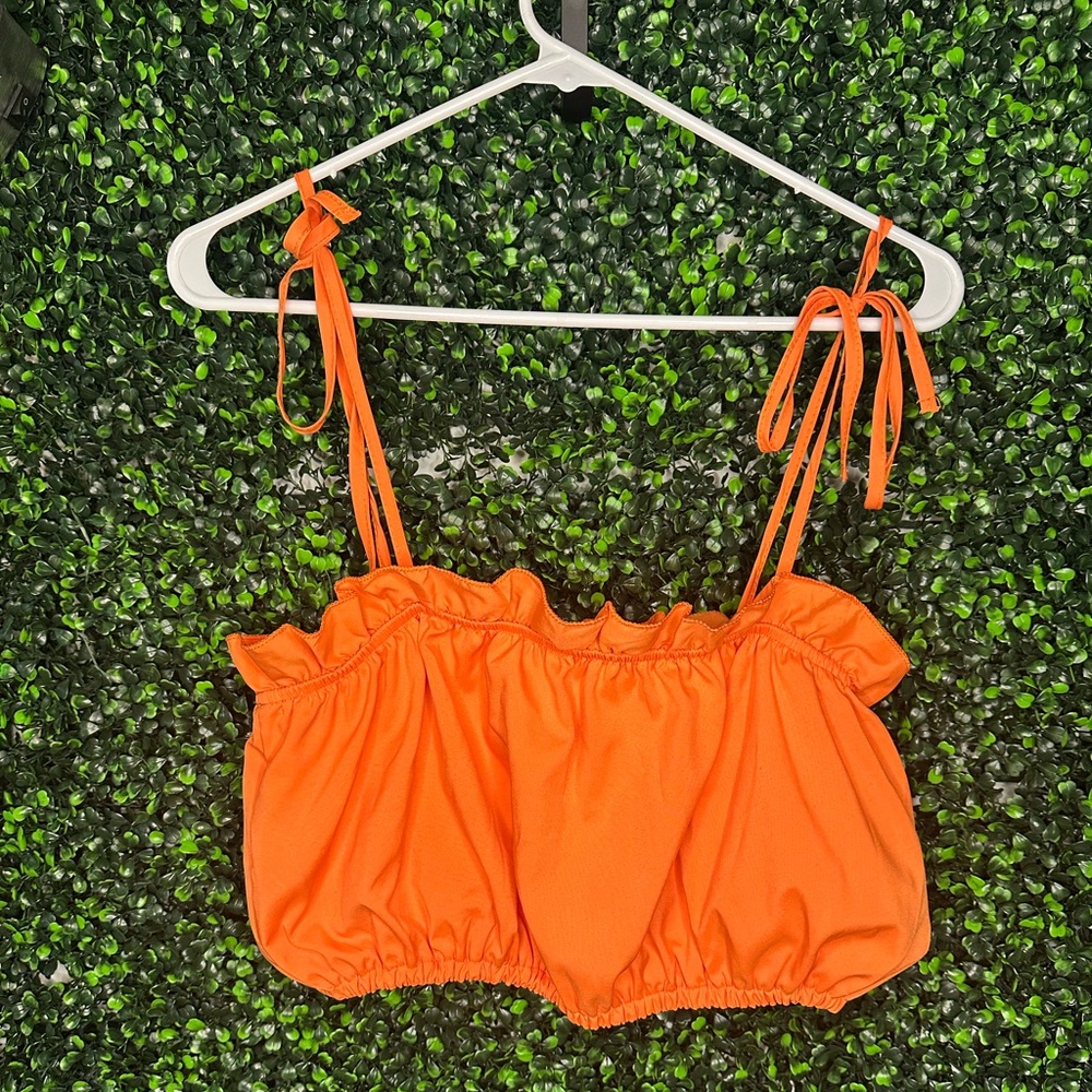 Ruffle tie strap crop top